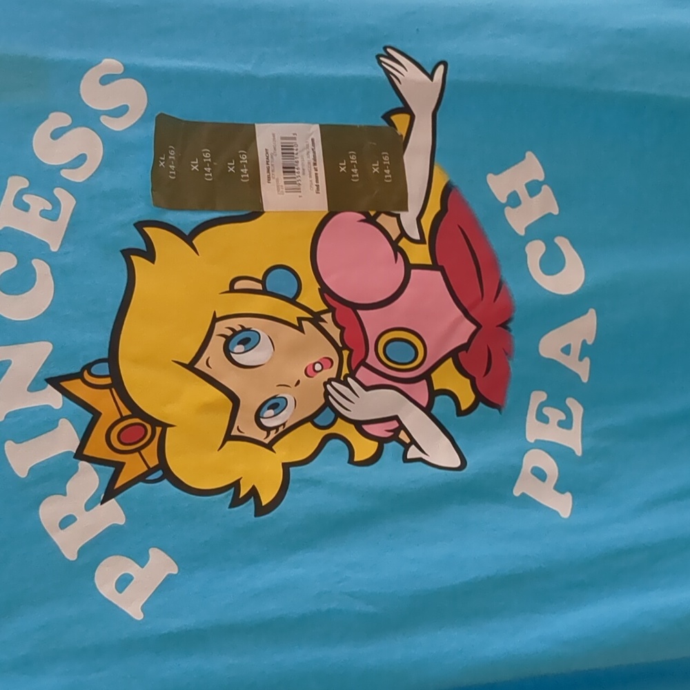 Princess peach tee shirt